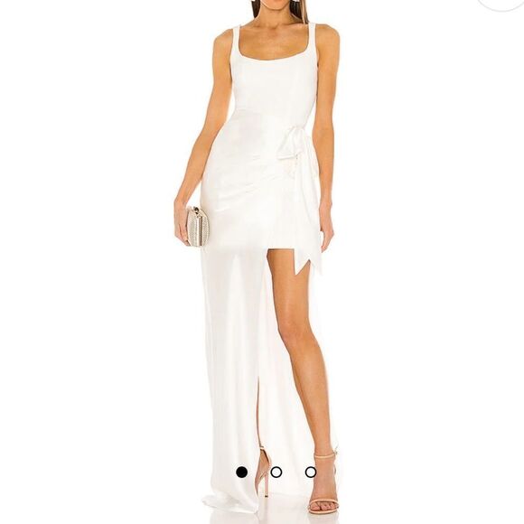 Cinq A Sept Marian Gown Ivory Satin 6 - Picture 2 of 11